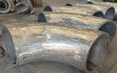 630噸四柱壓力機運至湖南管道彎頭廠完成安裝投入使用